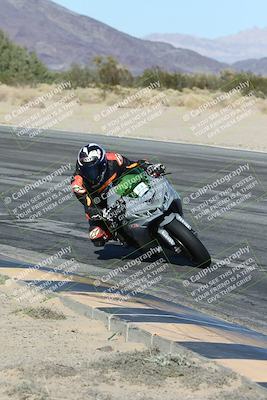 media/Dec-04-2025-Racers Edge (Thu) [[5ebc9f124d]]/3-B Group/7-Session 4 (Turn 10 Inside)/